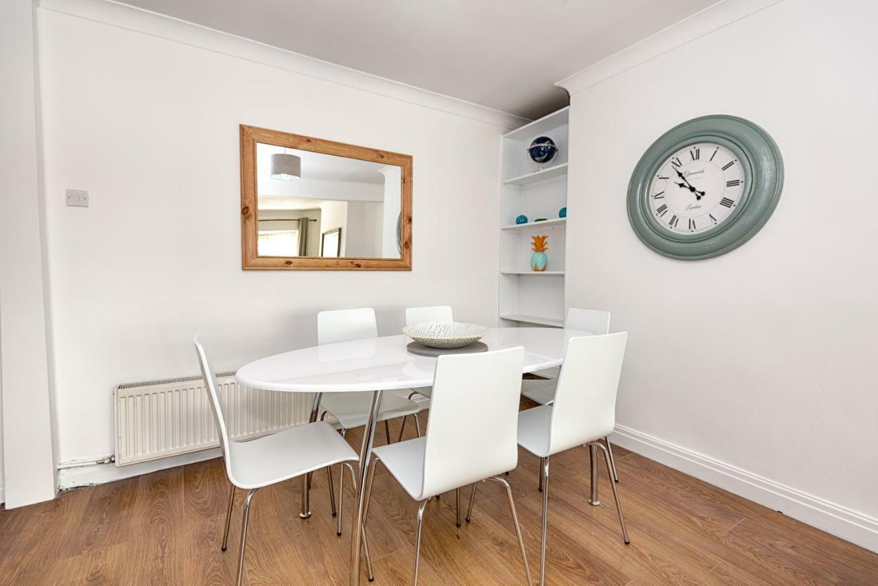 Liberty Spacious Суонси Экстерьер фото